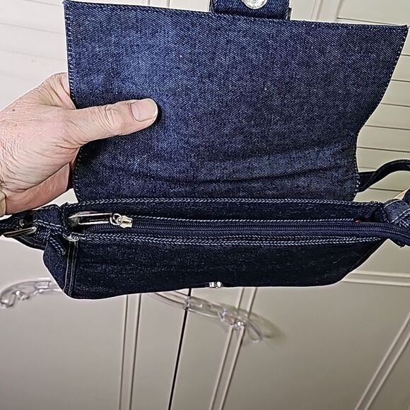 Denim Shoulder Bag by Venezia Jeans Blue Silvertone Hardware zip closure & snap - Picture 9 of 9